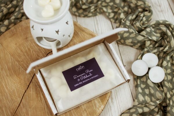 Damson rose and patchouli wax melts